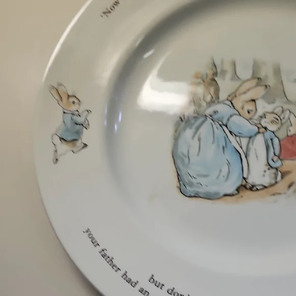 Peter Rabbit Ceramic Plate - Picture 5 of 8